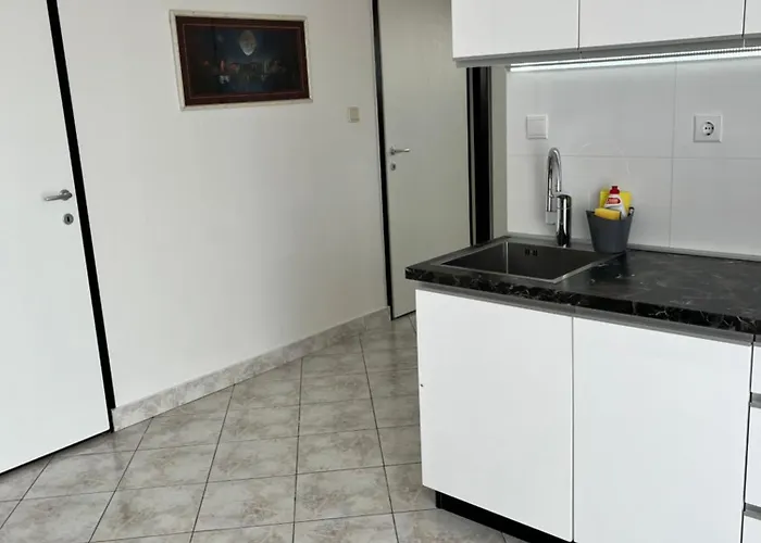 Διαμέρισμα Apartments B&B Povljana