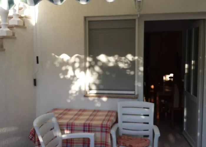 Апартаменты Apartments B&B *