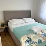 Apartments B&B * Povljana