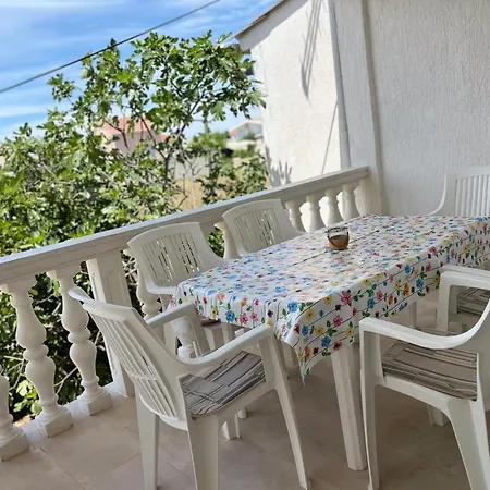 Apartments B&B Povljana