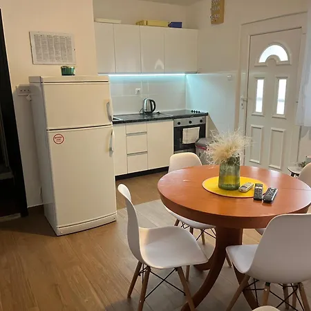 Apartments B&B Apartman